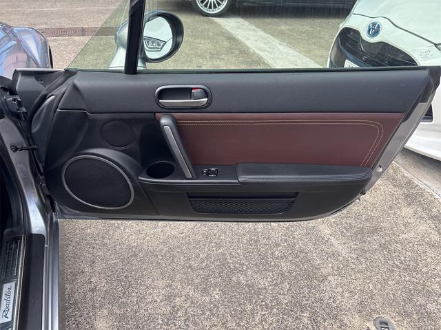 ロードスター VS RHT 禁煙車 ナビ フルセグTV ブルートゥース DVDビデオ CDラジオ バックモニタ ETC ドラレコ パドルシフト 左右シートヒーター HIDライト 専用革シート Wエアバック サイドエアバック(46枚目)