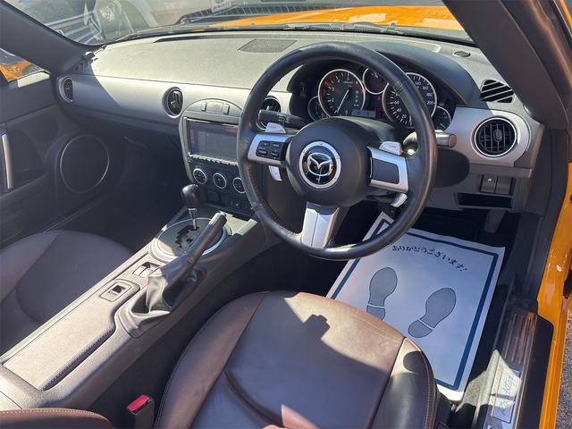 ロードスター VS RHT HDDナビ ワンセグ ブルートゥース DVDビデオ CDラジオ BOSEサウンド 禁煙車 HIDライト 専用革シート Wエアバック サイドエアバック ABS パドルシフト 電動オープン アルミホイール(3枚目)