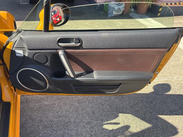 ロードスター VS RHT HDDナビ ワンセグ ブルートゥース DVDビデオ CDラジオ BOSEサウンド 禁煙車 HIDライト 専用革シート Wエアバック サイドエアバック ABS パドルシフト 電動オープン アルミホイール(42枚目)