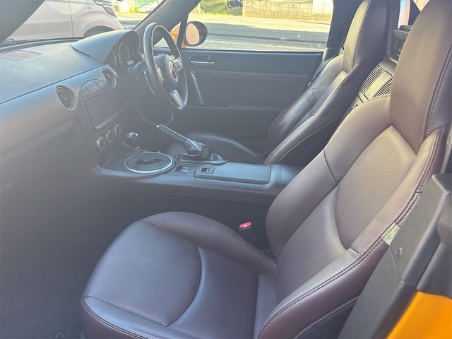 ロードスター VS RHT HDDナビ ワンセグ ブルートゥース DVDビデオ CDラジオ BOSEサウンド 禁煙車 HIDライト 専用革シート Wエアバック サイドエアバック ABS パドルシフト 電動オープン アルミホイール(62枚目)