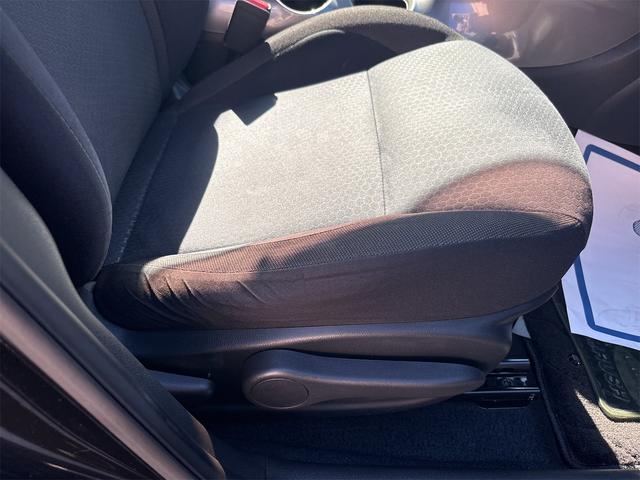 運転席シートリフター