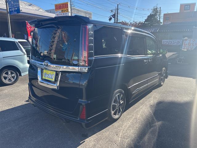 ノア Si 11インチナビフルセグ ブルートゥース DVDビデオ CD バックモニタ ETC モデリスタフルエアロ Wサンルーフ 左電動スライドドア 禁煙 8人乗り ブレーキサポート プッシュスタートLEDライト(2枚目)