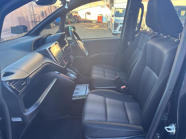 ノア Si 11インチナビフルセグ ブルートゥース DVDビデオ CD バックモニタ ETC モデリスタフルエアロ Wサンルーフ 左電動スライドドア 禁煙 8人乗り ブレーキサポート プッシュスタートLEDライト(3枚目)