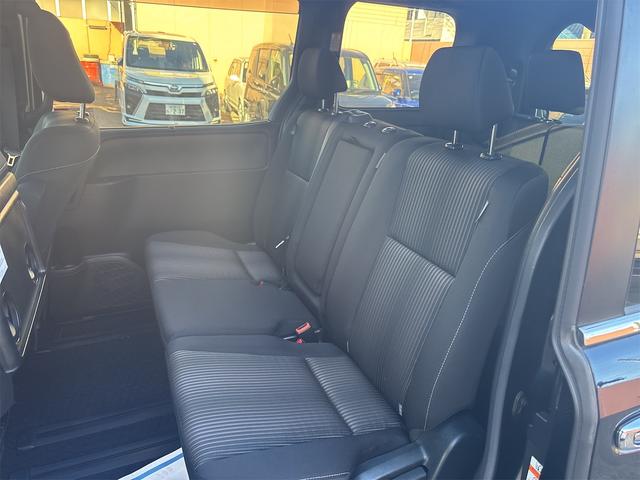 ノア Si 11インチナビフルセグ ブルートゥース DVDビデオ CD バックモニタ ETC モデリスタフルエアロ Wサンルーフ 左電動スライドドア 禁煙 8人乗り ブレーキサポート プッシュスタートLEDライト(4枚目)