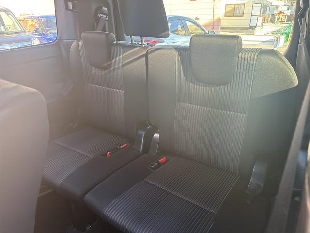 ノア Si 11インチナビフルセグ ブルートゥース DVDビデオ CD バックモニタ ETC モデリスタフルエアロ Wサンルーフ 左電動スライドドア 禁煙 8人乗り ブレーキサポート プッシュスタートLEDライト(5枚目)