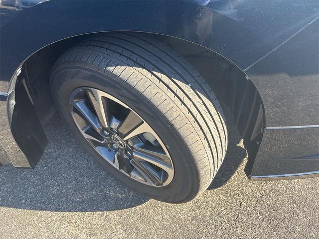 ノア Si 11インチナビフルセグ ブルートゥース DVDビデオ CD バックモニタ ETC モデリスタフルエアロ Wサンルーフ 左電動スライドドア 禁煙 8人乗り ブレーキサポート プッシュスタートLEDライト(8枚目)