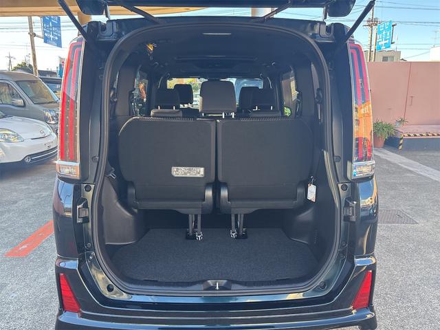 ノア Si 11インチナビフルセグ ブルートゥース DVDビデオ CD バックモニタ ETC モデリスタフルエアロ Wサンルーフ 左電動スライドドア 禁煙 8人乗り ブレーキサポート プッシュスタートLEDライト(35枚目)