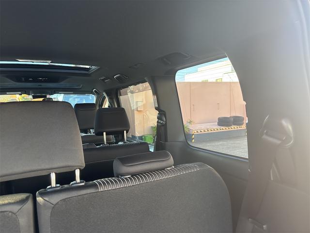 ノア Si 11インチナビフルセグ ブルートゥース DVDビデオ CD バックモニタ ETC モデリスタフルエアロ Wサンルーフ 左電動スライドドア 禁煙 8人乗り ブレーキサポート プッシュスタートLEDライト(42枚目)