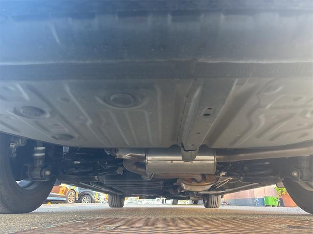 ノア Si 11インチナビフルセグ ブルートゥース DVDビデオ CD バックモニタ ETC モデリスタフルエアロ Wサンルーフ 左電動スライドドア 禁煙 8人乗り ブレーキサポート プッシュスタートLEDライト(46枚目)