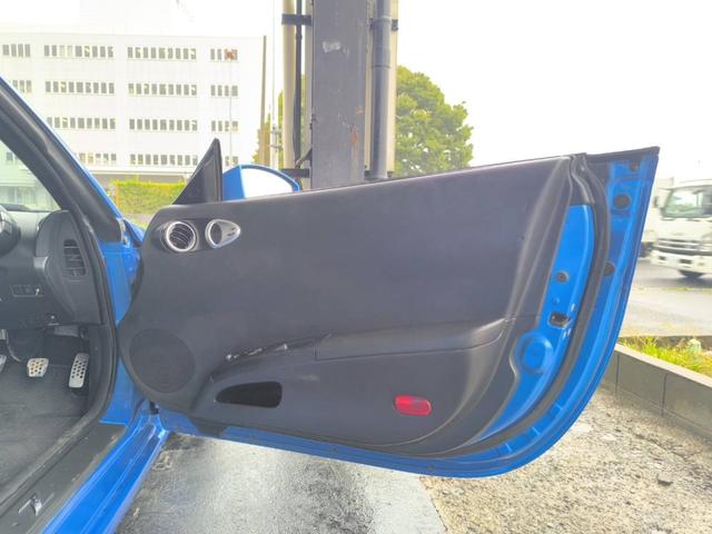 フェアレディＺ ベースグレード　ＨＫＳエアクリーナー／ＢＬＩＴＺラジエーター／社外エキマニ／社外マフラー／ＨＫＳ車高調／社外エアロ・ウイング／ＳＰＡＲＣＯシート／ＷＯＲＫ　ＥＭＯＴＩＯＮ　Ｄ９Ｒ　１９インチ（10枚目）