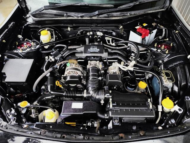 ８６ ＧＴ　ＢＬＩＴＺマフラー／社外車高調／ＧＣ８キャリパー／ＳＡＲＤフロントバンパー／社外サイドステップ・リアサイドアンダースポイラー・ウイング／社外ヘッドライト・テールランプ（6枚目）