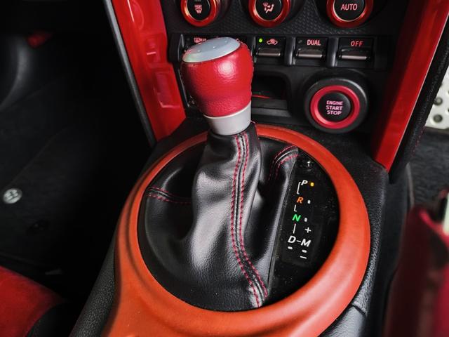 ８６ ＧＴ　ＢＬＩＴＺマフラー／社外車高調／ＧＣ８キャリパー／ＳＡＲＤフロントバンパー／社外サイドステップ・リアサイドアンダースポイラー・ウイング／社外ヘッドライト・テールランプ（33枚目）