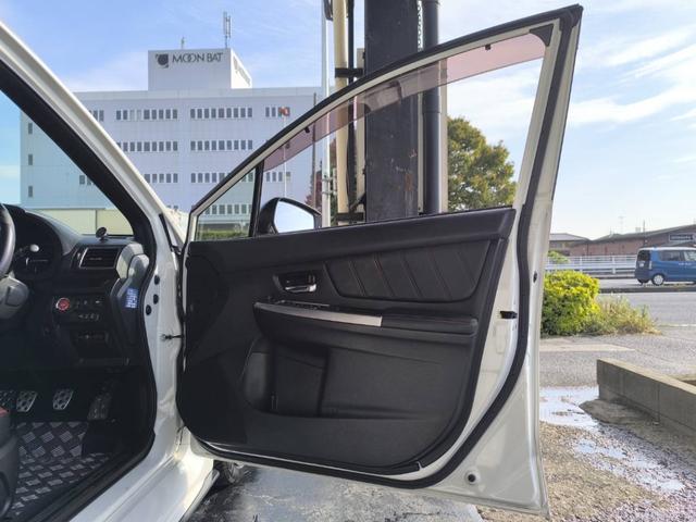 WRX STI STI タイプS HKSマフラー/純正ビルシュタイン/DIXCELローター/STiフルエアロ・カーボンウイング・フロントグリル/AXIS PARTSカーボンミラー/Panasonicナビ/純正 18インチホイール(11枚目)