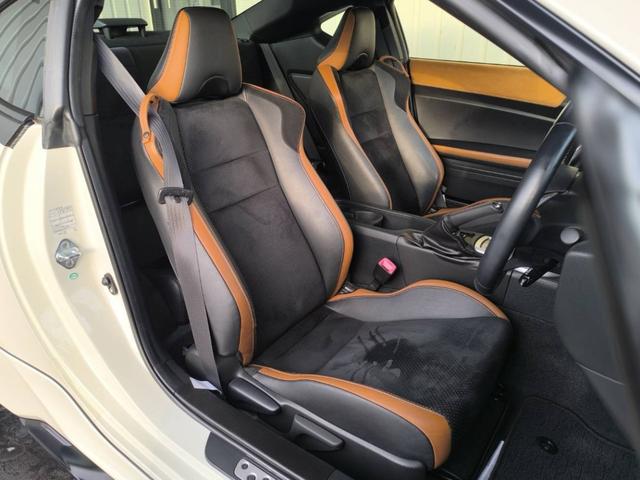 ８６ ＧＴリミテッド　ワンオーナー車　ＮＯＢＬＥＳＳＥ　マフラー　ＴＲＤ　クイックシフト　ＢＬＩＴＺ　ＺＺ－Ｒ車高調　ＲＵＮＤＵＣＥ　キャリパー　ＲＡＹＳ　ＧＲＡＭ　ＬＩＧＨＴＳ　５７Ｘｔｒｅｍｅ　１９インチ（8枚目）