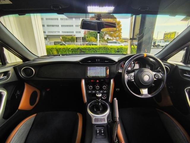 ８６ ＧＴリミテッド　ワンオーナー車　ＮＯＢＬＥＳＳＥ　マフラー　ＴＲＤ　クイックシフト　ＢＬＩＴＺ　ＺＺ－Ｒ車高調　ＲＵＮＤＵＣＥ　キャリパー　ＲＡＹＳ　ＧＲＡＭ　ＬＩＧＨＴＳ　５７Ｘｔｒｅｍｅ　１９インチ（13枚目）