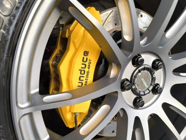 ８６ ＧＴリミテッド　ワンオーナー車　ＮＯＢＬＥＳＳＥ　マフラー　ＴＲＤ　クイックシフト　ＢＬＩＴＺ　ＺＺ－Ｒ車高調　ＲＵＮＤＵＣＥ　キャリパー　ＲＡＹＳ　ＧＲＡＭ　ＬＩＧＨＴＳ　５７Ｘｔｒｅｍｅ　１９インチ（20枚目）