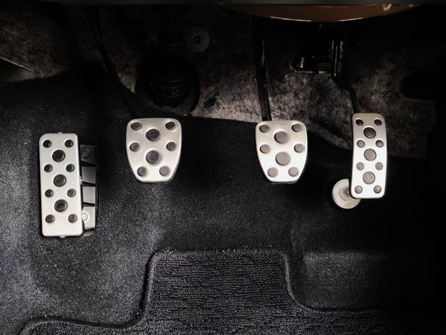 ８６ ＧＴリミテッド　ワンオーナー車　ＮＯＢＬＥＳＳＥ　マフラー　ＴＲＤ　クイックシフト　ＢＬＩＴＺ　ＺＺ－Ｒ車高調　ＲＵＮＤＵＣＥ　キャリパー　ＲＡＹＳ　ＧＲＡＭ　ＬＩＧＨＴＳ　５７Ｘｔｒｅｍｅ　１９インチ（23枚目）