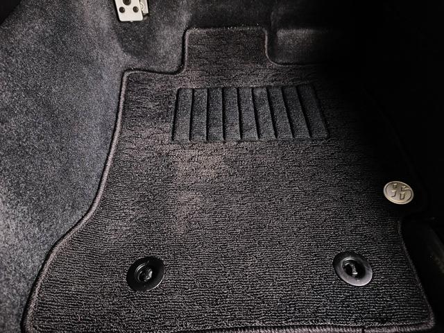 ８６ ＧＴリミテッド　ワンオーナー車　ＮＯＢＬＥＳＳＥ　マフラー　ＴＲＤ　クイックシフト　ＢＬＩＴＺ　ＺＺ－Ｒ車高調　ＲＵＮＤＵＣＥ　キャリパー　ＲＡＹＳ　ＧＲＡＭ　ＬＩＧＨＴＳ　５７Ｘｔｒｅｍｅ　１９インチ（24枚目）