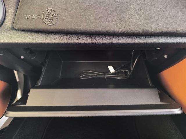 ８６ ＧＴリミテッド　ワンオーナー車　ＮＯＢＬＥＳＳＥ　マフラー　ＴＲＤ　クイックシフト　ＢＬＩＴＺ　ＺＺ－Ｒ車高調　ＲＵＮＤＵＣＥ　キャリパー　ＲＡＹＳ　ＧＲＡＭ　ＬＩＧＨＴＳ　５７Ｘｔｒｅｍｅ　１９インチ（33枚目）