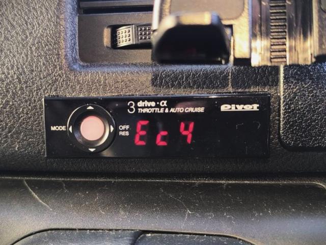 レジアスエースバン ロングDX GLパッケージ バンからワゴンに変更(12乗り公認済み)/PIVOT スロコン/社外 フロントリップ/ALPINEフリップダウンモニター・ナビ/デジタルインナーミラー/シートカバー/社外 16インチホイール(21枚目)