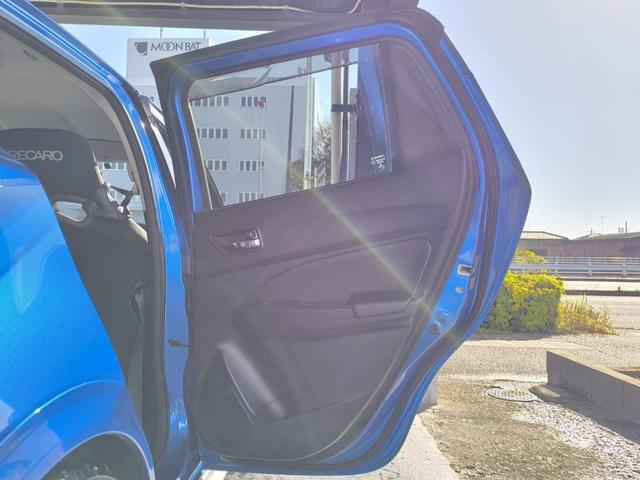 スイフトスポーツ ベースグレード　ワンオーナー　ＨＫＳ　エアクリーナー　ＨＫＳ　Ｈｉ－Ｐｏｗｅｒ　ＳＰＥＣ－Ｌ　マフラー　ＨＫＳ　Ｈｉ－Ｐｏｗｅｒ　ＳＰＥＣ－Ｒ　車高調　ＲＡＹＳ　ＧＲＡＭ　ＬＩＧＨＴＳ　５７Ｘｔｒｅｍｅ　１７インチ（13枚目）