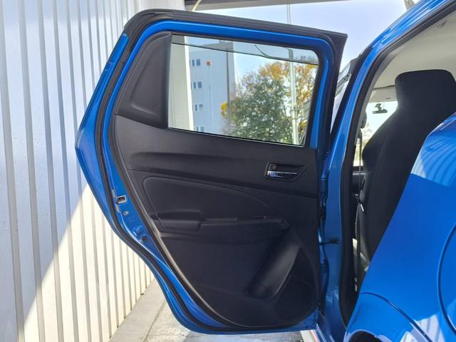 スイフトスポーツ ベースグレード　ワンオーナー　ＨＫＳ　エアクリーナー　ＨＫＳ　Ｈｉ－Ｐｏｗｅｒ　ＳＰＥＣ－Ｌ　マフラー　ＨＫＳ　Ｈｉ－Ｐｏｗｅｒ　ＳＰＥＣ－Ｒ　車高調　ＲＡＹＳ　ＧＲＡＭ　ＬＩＧＨＴＳ　５７Ｘｔｒｅｍｅ　１７インチ（14枚目）