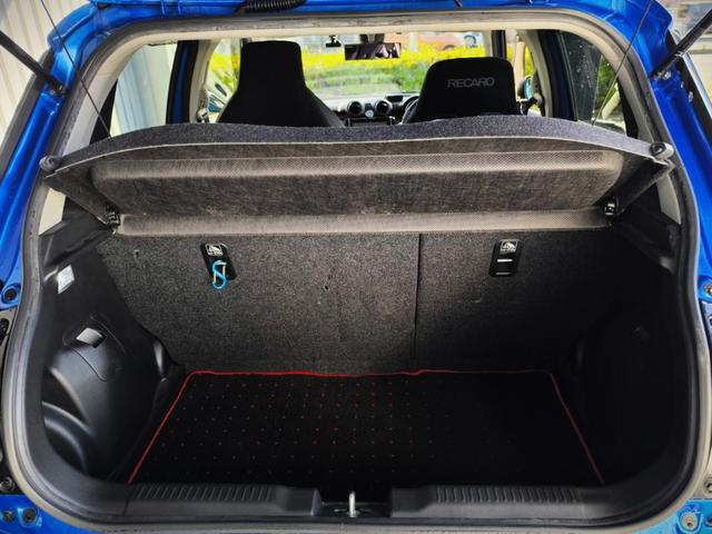 スイフトスポーツ ベースグレード　ワンオーナー　ＨＫＳ　エアクリーナー　ＨＫＳ　Ｈｉ－Ｐｏｗｅｒ　ＳＰＥＣ－Ｌ　マフラー　ＨＫＳ　Ｈｉ－Ｐｏｗｅｒ　ＳＰＥＣ－Ｒ　車高調　ＲＡＹＳ　ＧＲＡＭ　ＬＩＧＨＴＳ　５７Ｘｔｒｅｍｅ　１７インチ（16枚目）