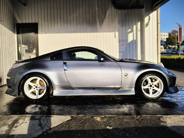 フェアレディZ バージョンST HPIエアクリーナー/TOMEIチタンマフラー/社外イグニッションコイル/TEIN車高調/STAGEA純正フロントアッパーアーム/originフルエアロ/central20ボンネット(4枚目)