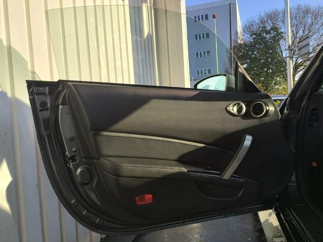 フェアレディZ バージョンST HPIエアクリーナー/TOMEIチタンマフラー/社外イグニッションコイル/TEIN車高調/STAGEA純正フロントアッパーアーム/originフルエアロ/central20ボンネット(11枚目)