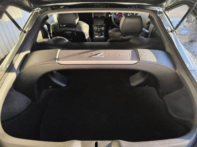 フェアレディZ バージョンST HPIエアクリーナー/TOMEIチタンマフラー/社外イグニッションコイル/TEIN車高調/STAGEA純正フロントアッパーアーム/originフルエアロ/central20ボンネット(13枚目)