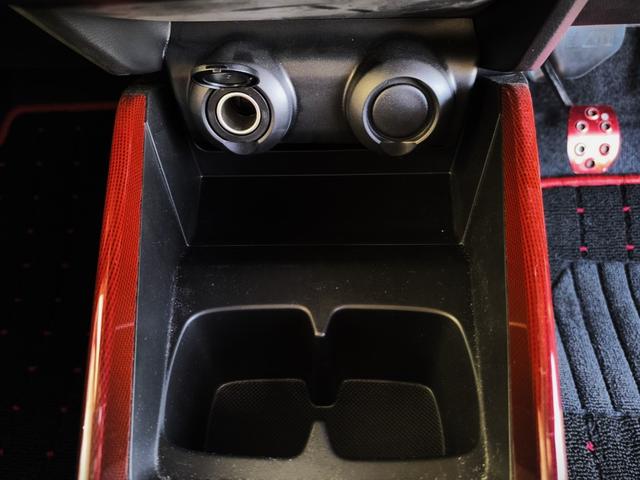 スイフトスポーツ 　１オーナー車／ＨＫＳエアクリーナー・ブローオフ／モンスタースポーツマフラー・スプリング・ウイング／ＮＯＢＬＥＳＳＥアイライン／ＲＡＣＩＮＧ　ＧＥＡＲフォグ／ＷＯＲＫＥＭＯＴＩＯＮ　Ｔ５Ｒ　１８インチ（31枚目）