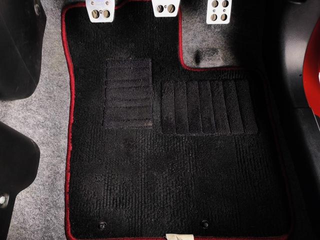 アルト Ｆ　ＷｉｒｕｓＷｉｎチャンバー型エアクリーナー／柿本マフラー／ＲＳ－Ｒスプリング／モンスターリアキャンバーシム／ＯＶＥＲＴＥＣＨリアゲートブレース／ｌａｒｇｕｓ調整式リアピラーバー／ＭＯＭＯステアリング（29枚目）