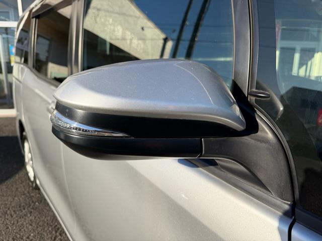 ノア ハイブリッドG /社外8インチナビ・TV/両側電動スライドドア/バックカメラ/ETC/プッシュスタート/スマートキー/(55枚目)