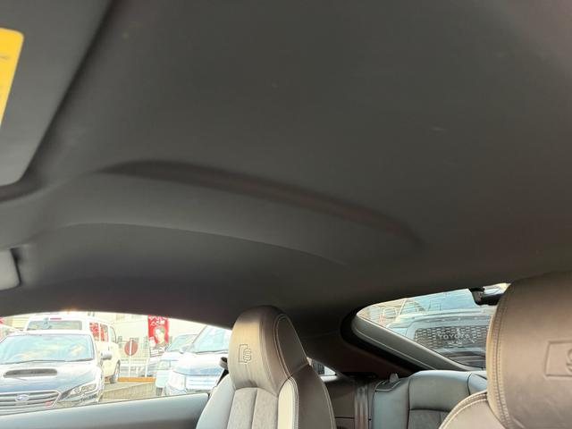 ＴＴクーペ ２．０ＴＦＳＩ　クワトロ　Ｓラインパッケージ（11枚目）