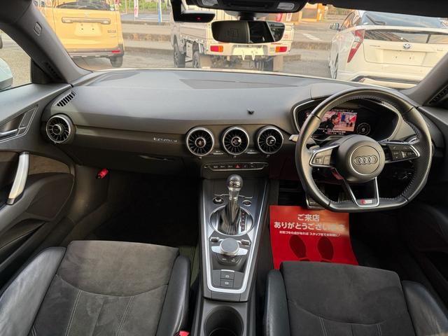ＴＴクーペ ２．０ＴＦＳＩ　クワトロ　Ｓラインパッケージ（14枚目）