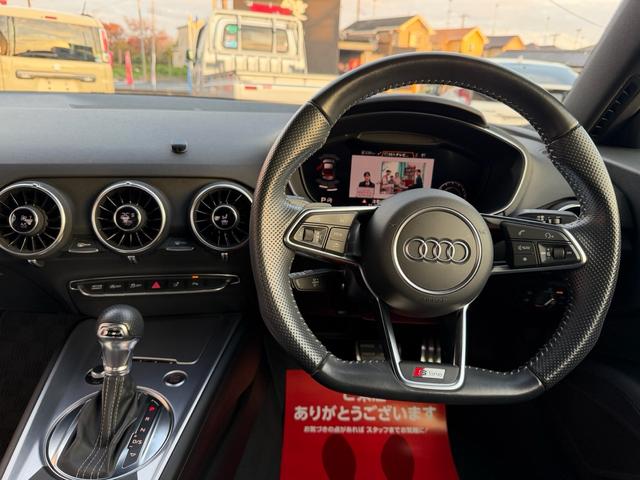 ＴＴクーペ ２．０ＴＦＳＩ　クワトロ　Ｓラインパッケージ（15枚目）