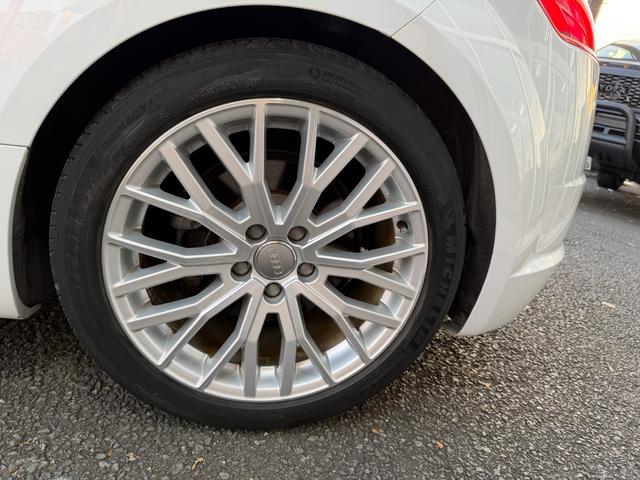 ＴＴクーペ ２．０ＴＦＳＩ　クワトロ　Ｓラインパッケージ（19枚目）