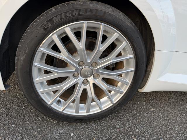 ＴＴクーペ ２．０ＴＦＳＩ　クワトロ　Ｓラインパッケージ（20枚目）