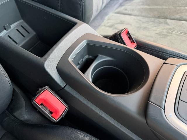 ＴＴクーペ ２．０ＴＦＳＩ　クワトロ　Ｓラインパッケージ（33枚目）