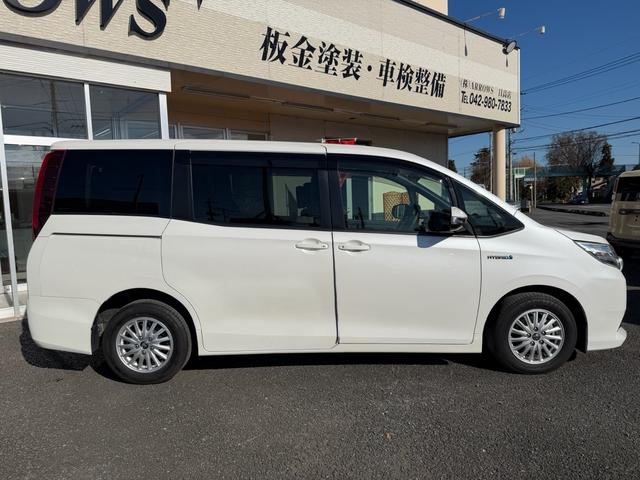 ノア ハイブリッドX(4枚目)