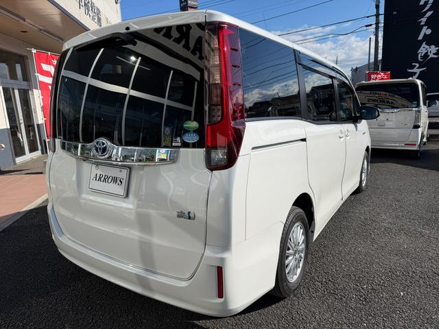 ノア ハイブリッドX(8枚目)