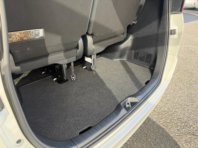 ノア ハイブリッドX(18枚目)