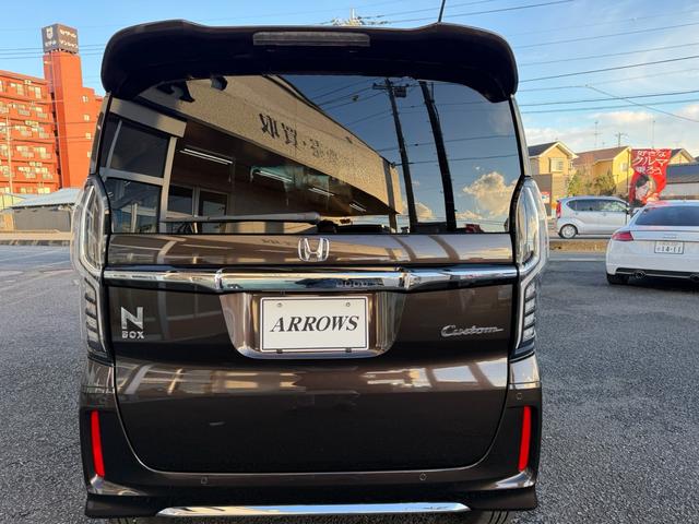 Ｎ－ＢＯＸカスタム Ｌターボ　／ホンダセンシング／純正ナビ・ＴＶ／両側電動スライドドア／ハーフレザーシート／バックカメラ／純正１５インチＡＷ／ＥＴＣ／（3枚目）