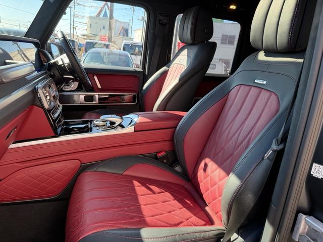 Ｇクラス Ｇ６３　／Ｇ　ｍａｎｕｆａｋｔｕｒプログラム＋／マグノナイトブラック／純正２１インチＡＷ／ベンガルレッド×ブラックナッパレザー／（13枚目）