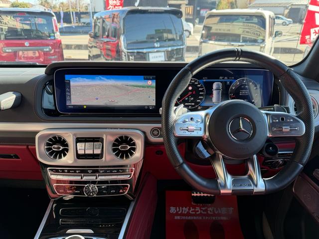 Ｇクラス Ｇ６３　／Ｇ　ｍａｎｕｆａｋｔｕｒプログラム＋／マグノナイトブラック／純正２１インチＡＷ／ベンガルレッド×ブラックナッパレザー／（16枚目）