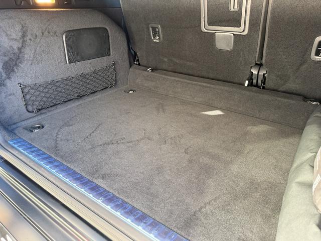 Ｇクラス Ｇ６３　／Ｇ　ｍａｎｕｆａｋｔｕｒプログラム＋／マグノナイトブラック／純正２１インチＡＷ／ベンガルレッド×ブラックナッパレザー／（18枚目）