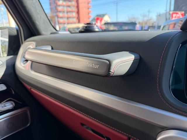 Ｇクラス Ｇ６３　／Ｇ　ｍａｎｕｆａｋｔｕｒプログラム＋／マグノナイトブラック／純正２１インチＡＷ／ベンガルレッド×ブラックナッパレザー／（37枚目）
