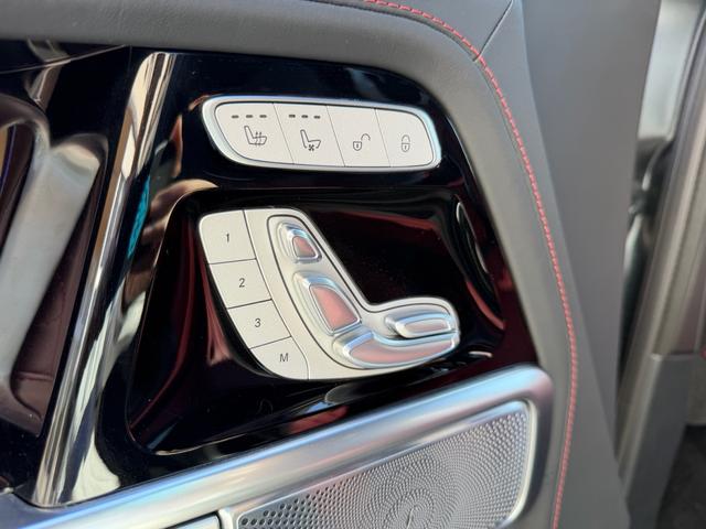 Ｇクラス Ｇ６３　／Ｇ　ｍａｎｕｆａｋｔｕｒプログラム＋／マグノナイトブラック／純正２１インチＡＷ／ベンガルレッド×ブラックナッパレザー／（44枚目）