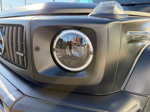 Ｇクラス Ｇ６３　／Ｇ　ｍａｎｕｆａｋｔｕｒプログラム＋／マグノナイトブラック／純正２１インチＡＷ／ベンガルレッド×ブラックナッパレザー／（55枚目）