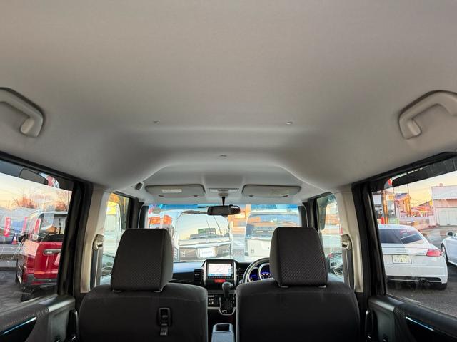 Ｎ－ＢＯＸカスタム Ｇ・ターボパッケージ　／純正ナビ・バックカメラ／両側電動スライドドア／純正１５インチＡＷ／パドルシフト／プッシュスタート／スマートキー／ＥＴＣ／（11枚目）